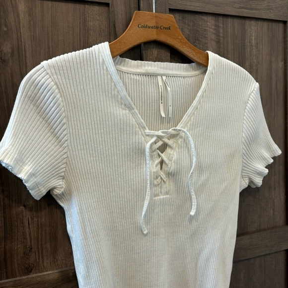 Anthropologie XL White Ribbed Lace-Up Top short sleeve fitted - Picture 4 of 9